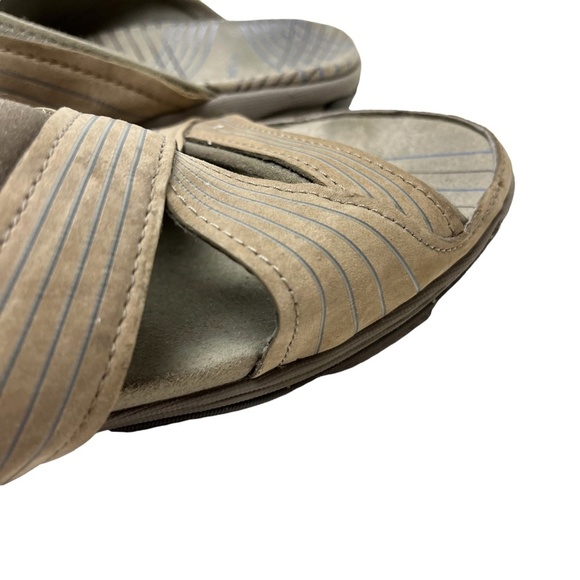 MERRELL BUNGEE Tan Genuine Leather Suede Slides Flip Flops Sandals Sporty sz 7 - Picture 12 of 16